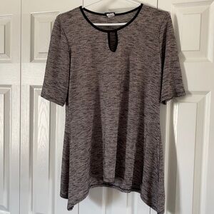 Judy Logan shark bite top size M🥰🥰